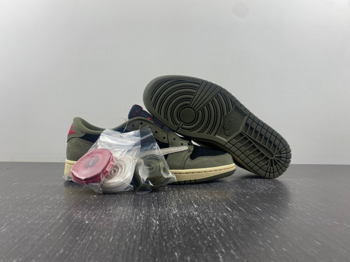 TRAVIS SCOTT X AIR JORDAN 1 LOW OG SP