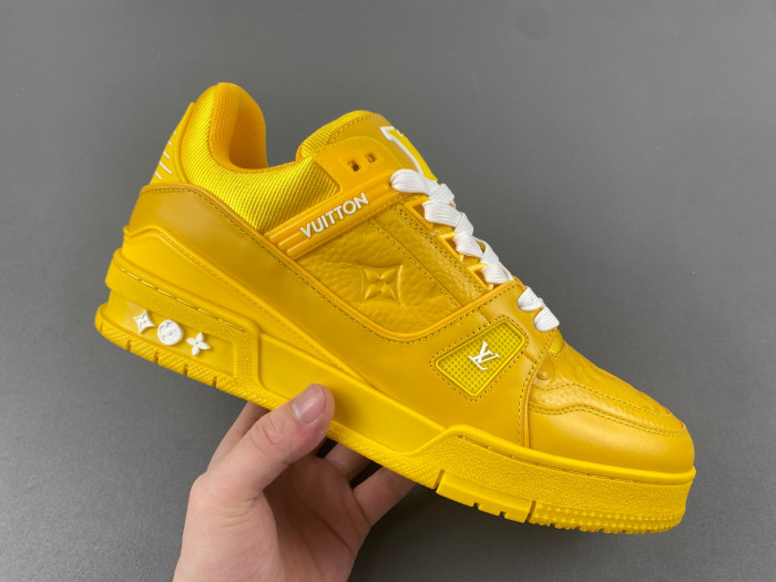 LV TRAINER SNEAKER