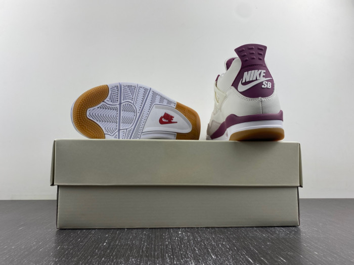 SB x Jordan 4 “Sapphire Red” DR5415-102