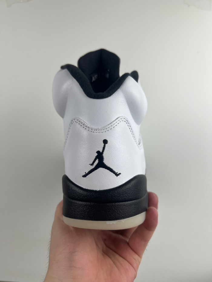 AIR JORDAN 5 RETRO